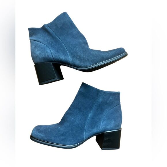 NWB White Mountain Blue Suede Block Heel Winter Booties Sz 9.5 - Picture 3 of 8